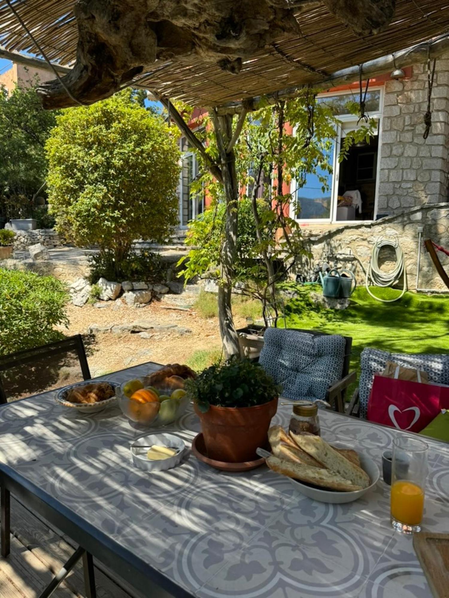 Appartements Avec Jardin Dans Villa Rocaille Cassis Luaran gambar